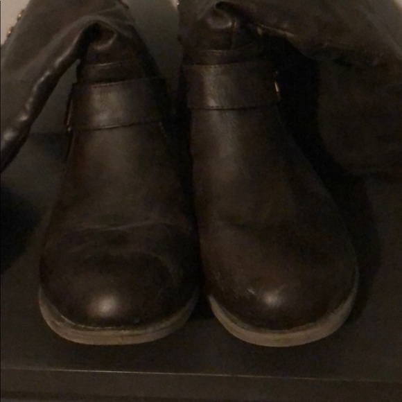 Boots - Picture 6 of 6